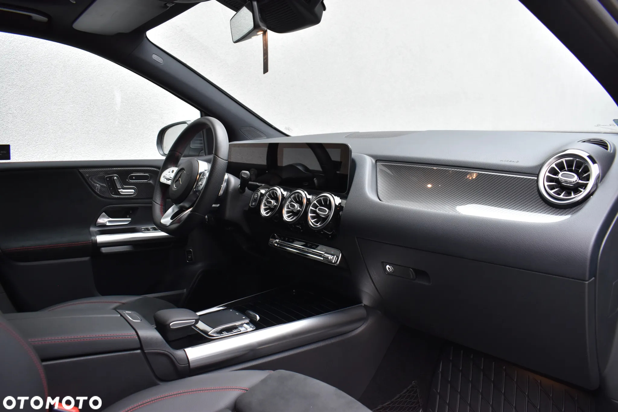 Mercedes-Benz Klasa B 200 4Matic 8G-DCT AMG Line - 16