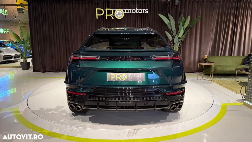 Lamborghini URUS - 8