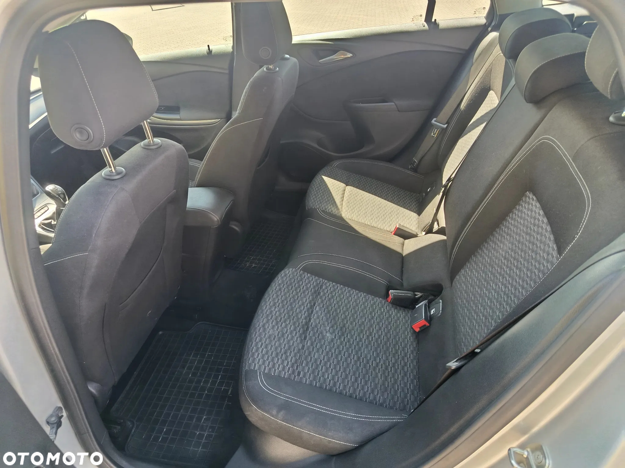 Opel Astra IV 1.6 CDTI Enjoy - 12