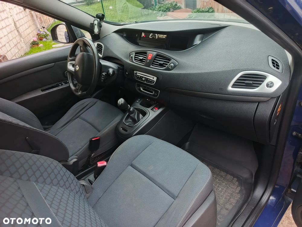 Renault Scenic 1.5 dCi Authentique - 12