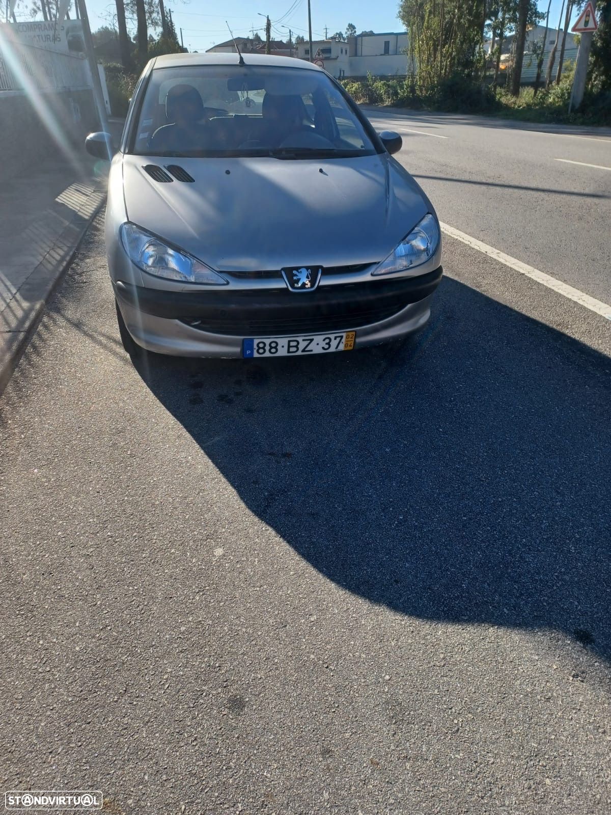Peugeot 206 - 1
