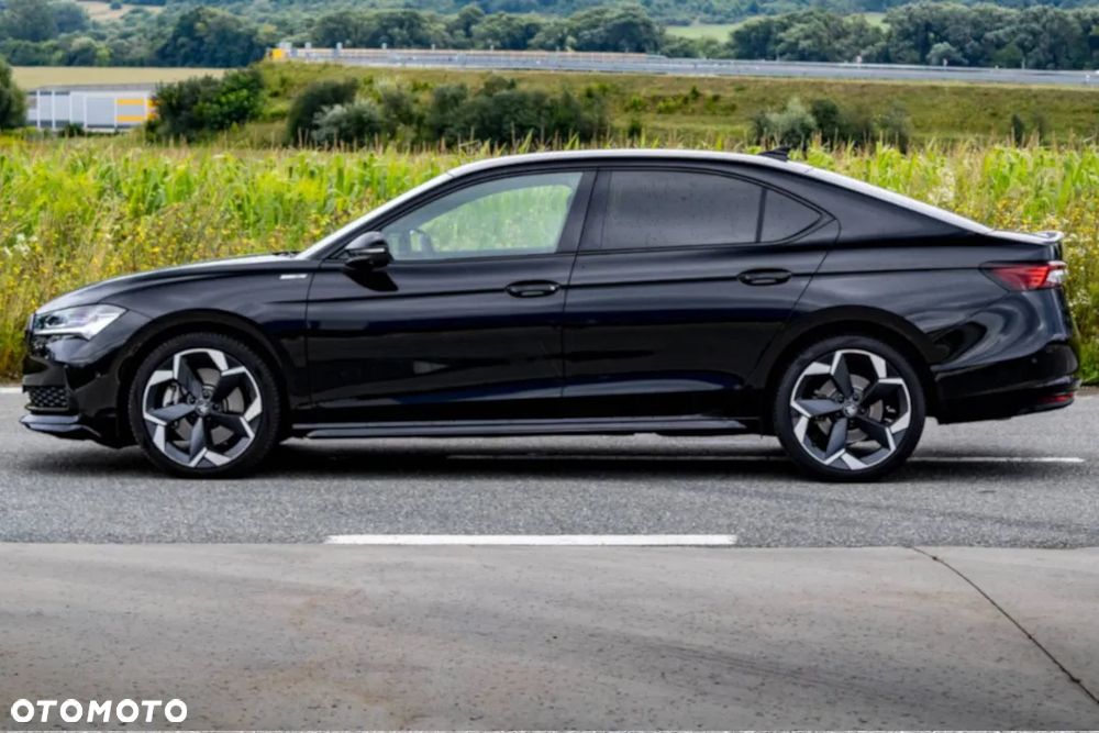 Skoda Superb 2.0 TDI SCR Sportline DSG - 10