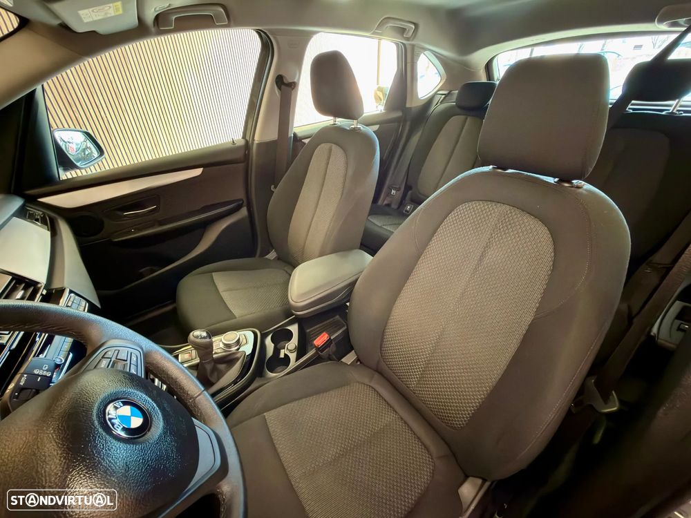 BMW 216 Active Tourer d - 29