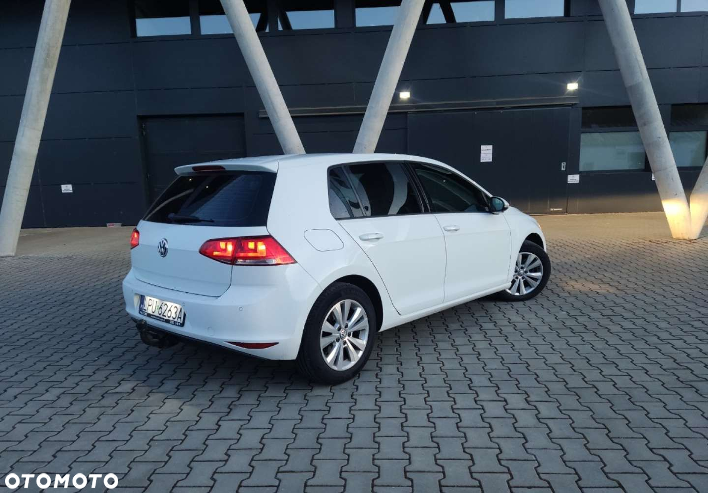Volkswagen Golf - 18