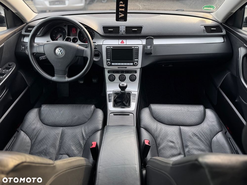 Volkswagen Passat 2.0 TDI DPF 4Motion Highline - 26