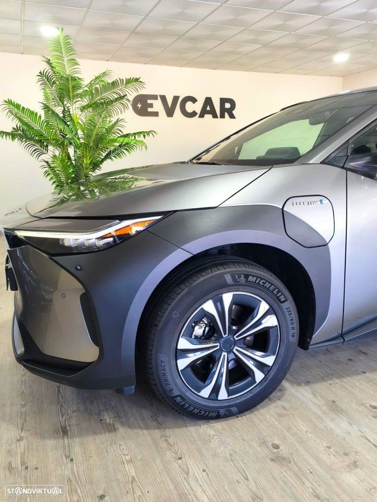 Toyota bZ4X 71,4 kWh Premium - 9