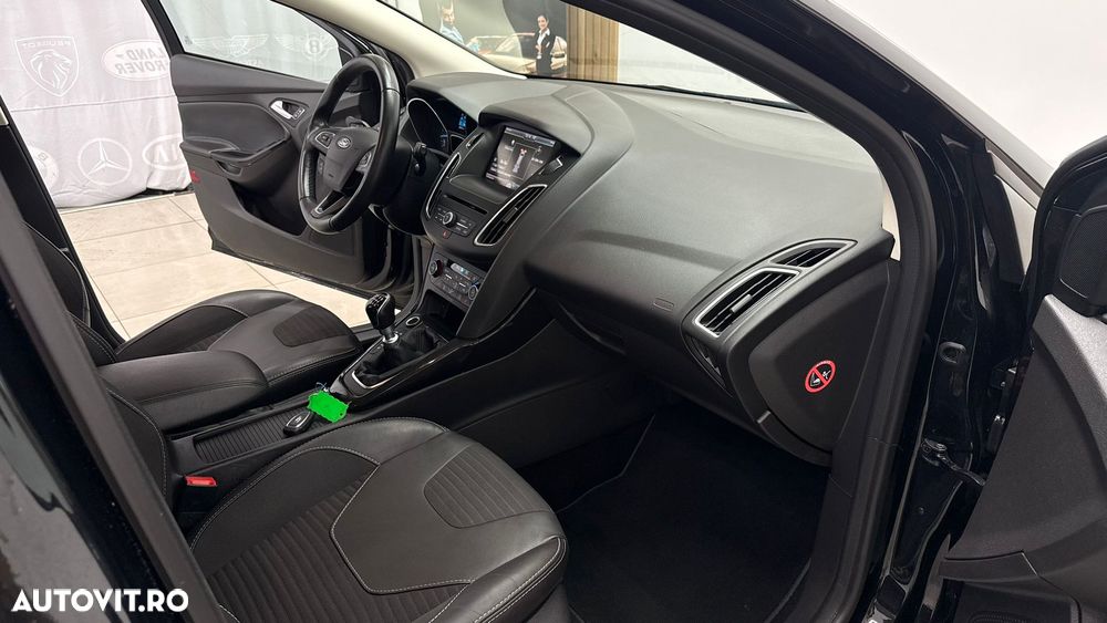 Ford Focus 1.0 EcoBoost Titanium - 8