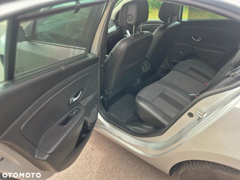 Renault Fluence 1.6 16V 110 Expression - 12