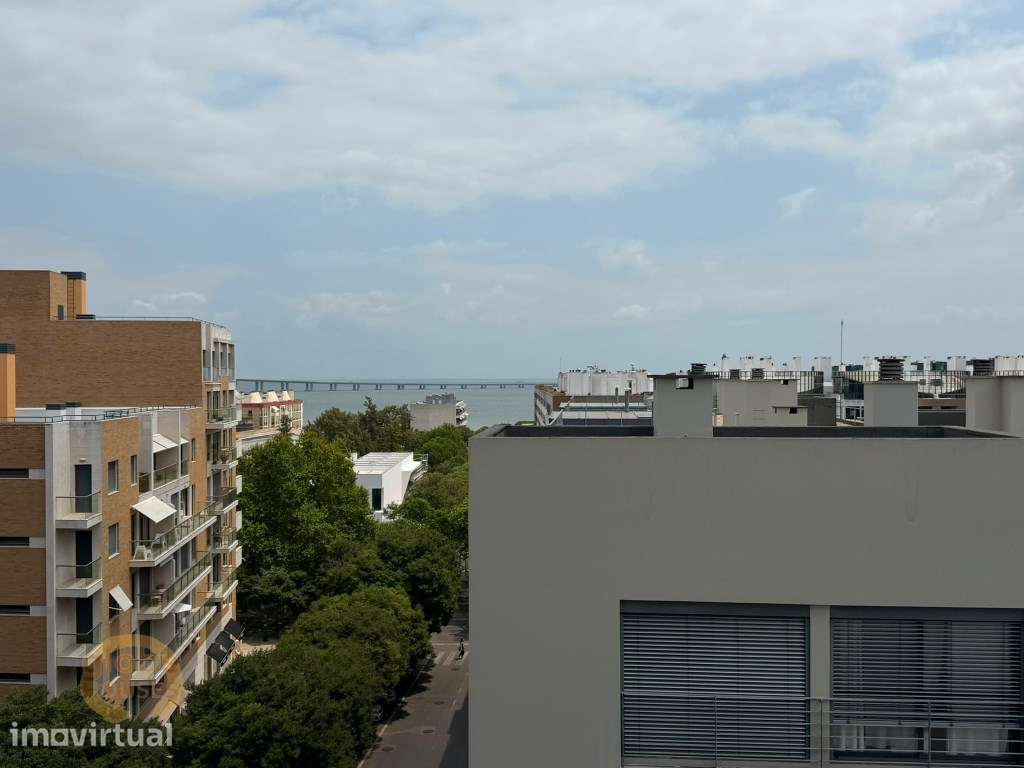 Apartamento T1 com 2 lugares de Parqueamento - Grande imagem: 2/16