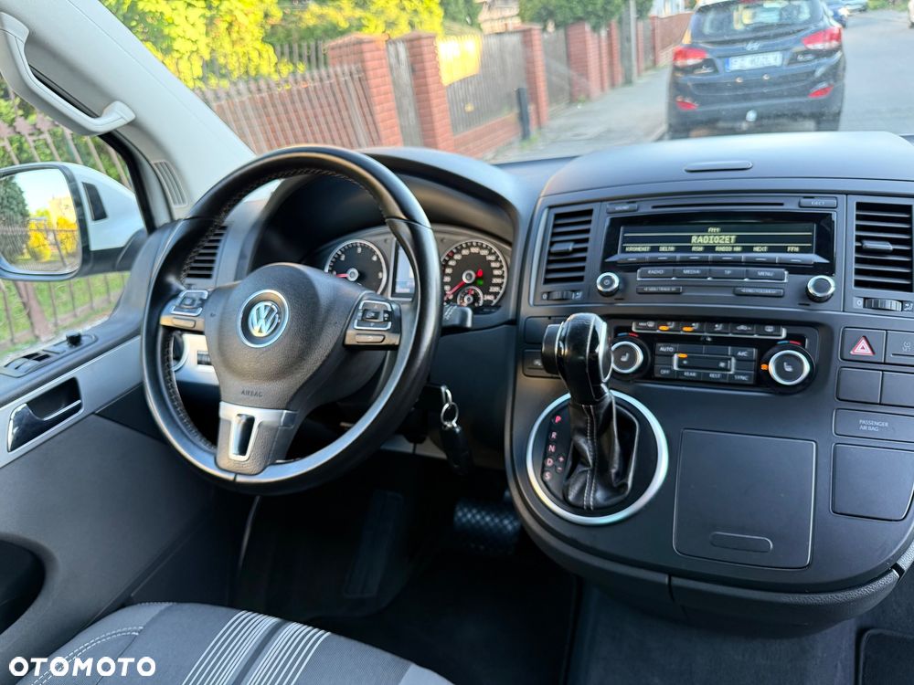 Volkswagen Multivan - 15