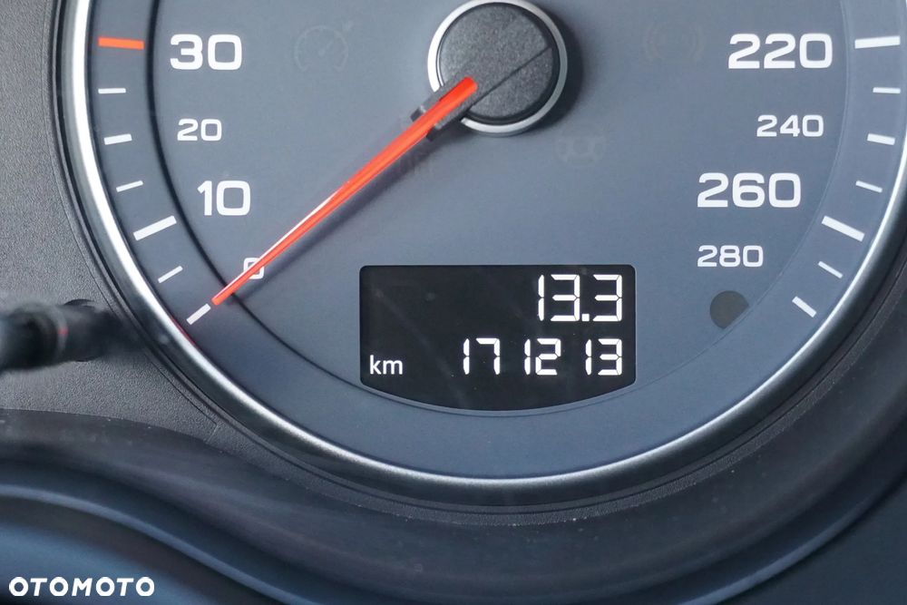 Audi A3 Sportback 2.0 TDI DPF Attraction - 29