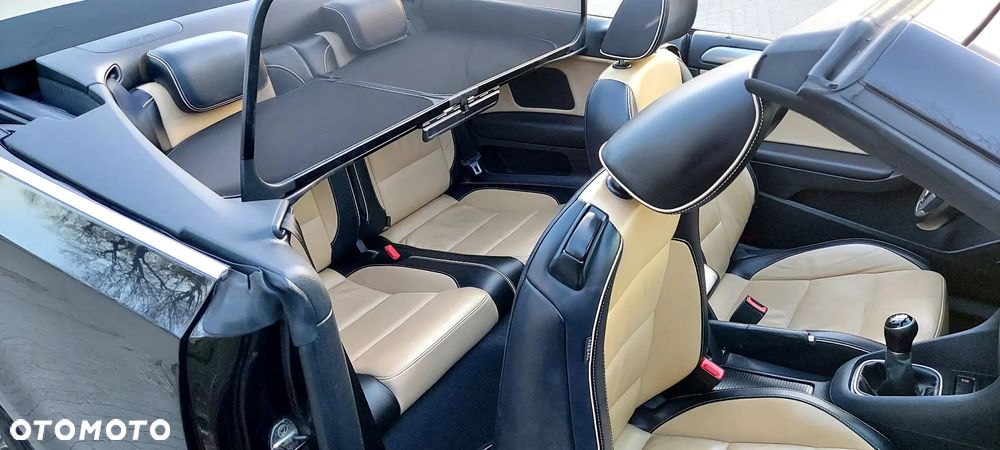 Volkswagen Golf 2.0 TDI Highline - 35