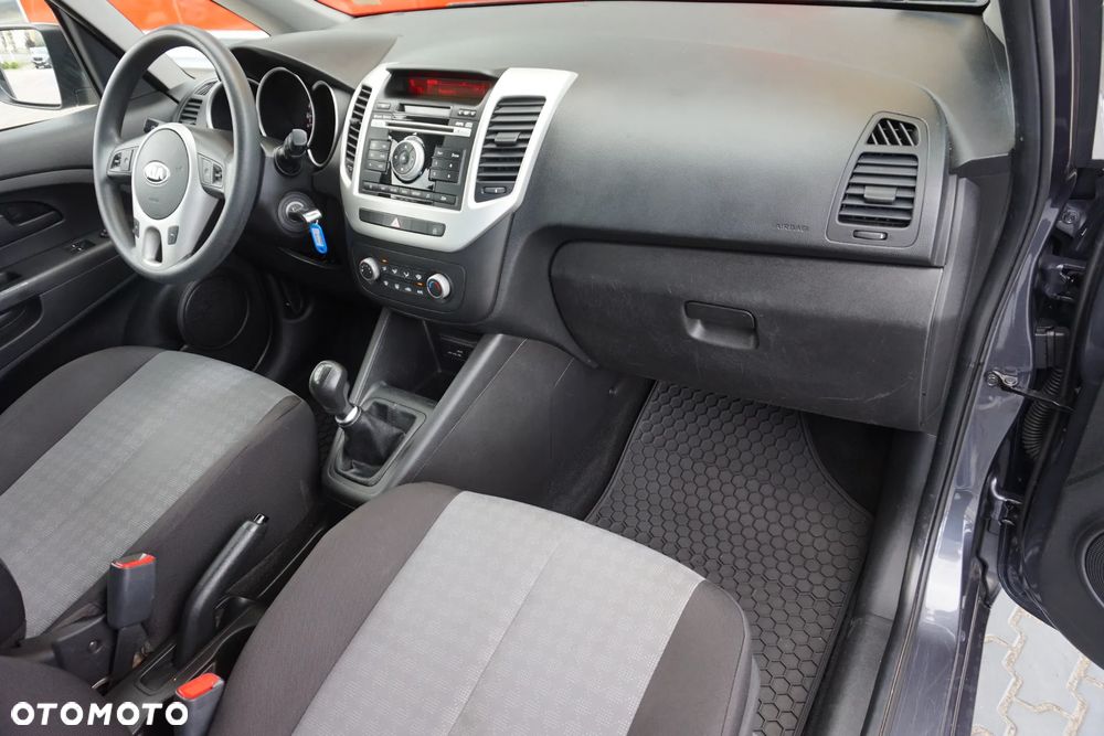 Kia Venga 1.4 M - 12