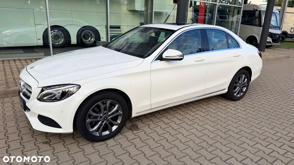 Mercedes-Benz Klasa C 180 9G-TRONIC - 13