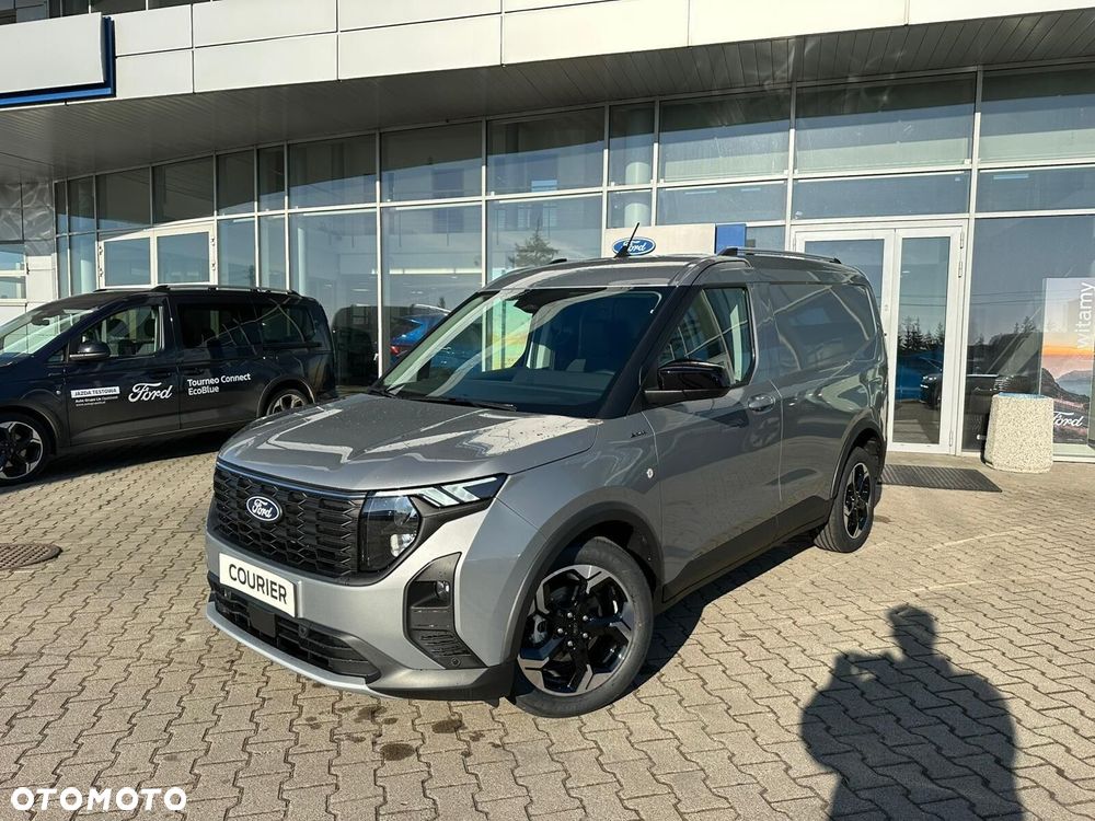Ford Transit Courier - 10
