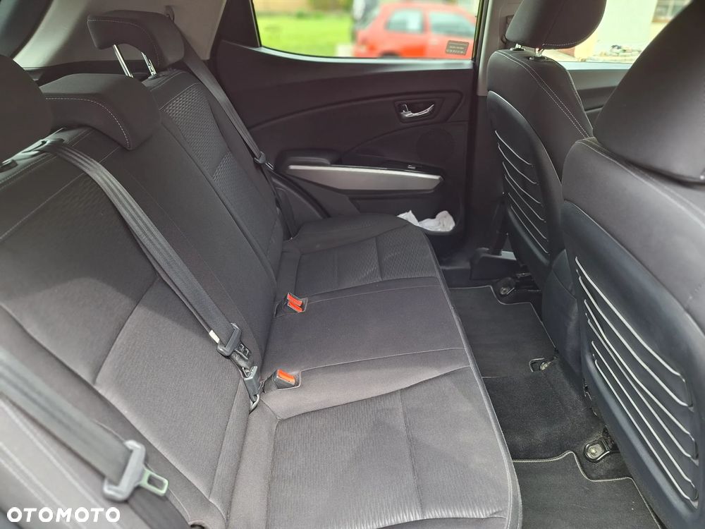 SsangYong/KGM Tivoli 1.6 Quartz - 11