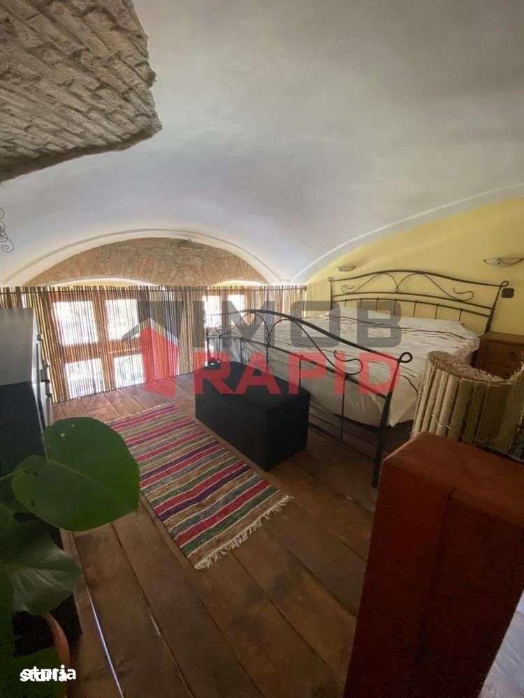 De inchiriat apartament 80 mp str. Piata Centrala vizavi de Biserica — fotografia 3