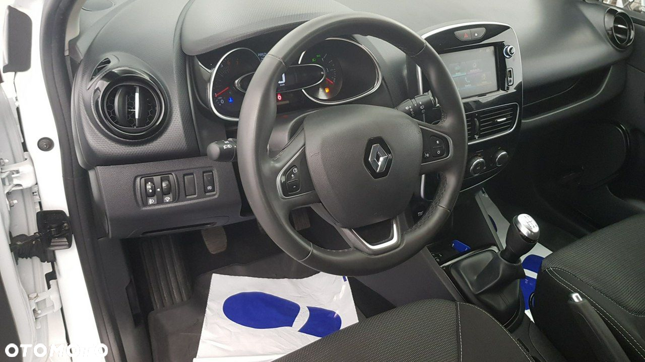 Renault Clio - 20