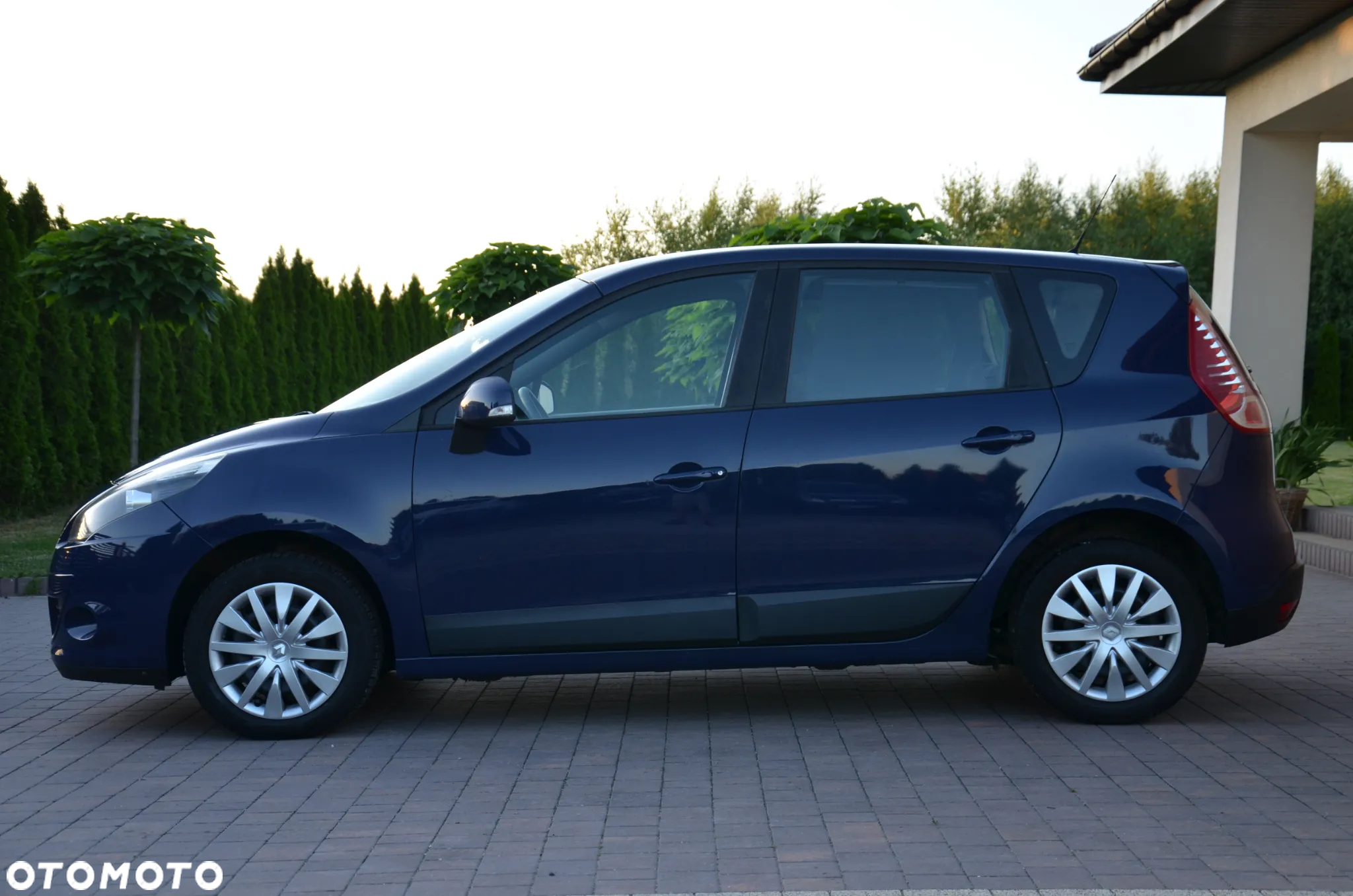 Renault Scenic 1.6 16V 110 Authentique - 5