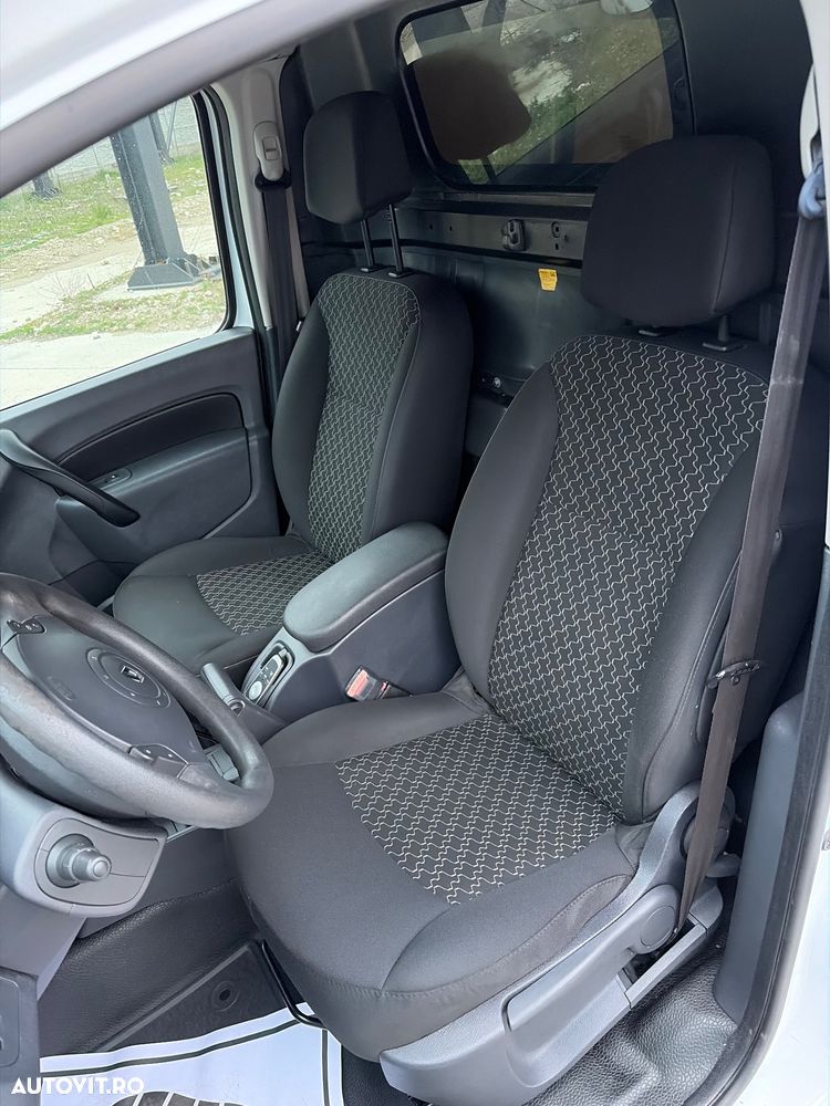 Renault Kangoo ENERGY dCi 110 FAP Start & Stop Grand - 6