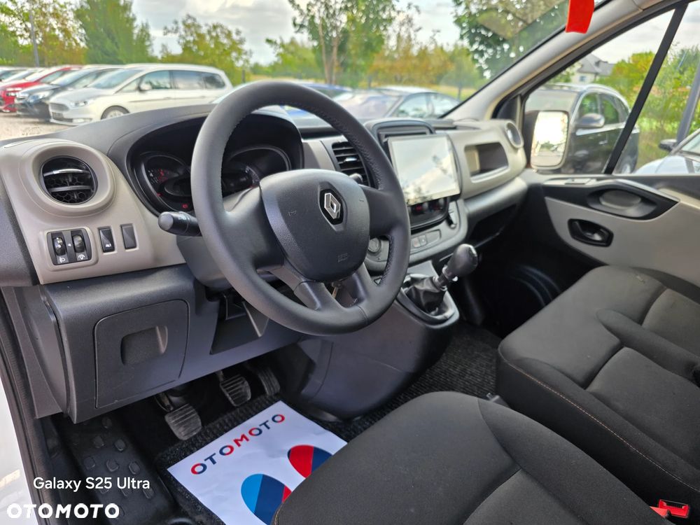 Renault Trafic - 28