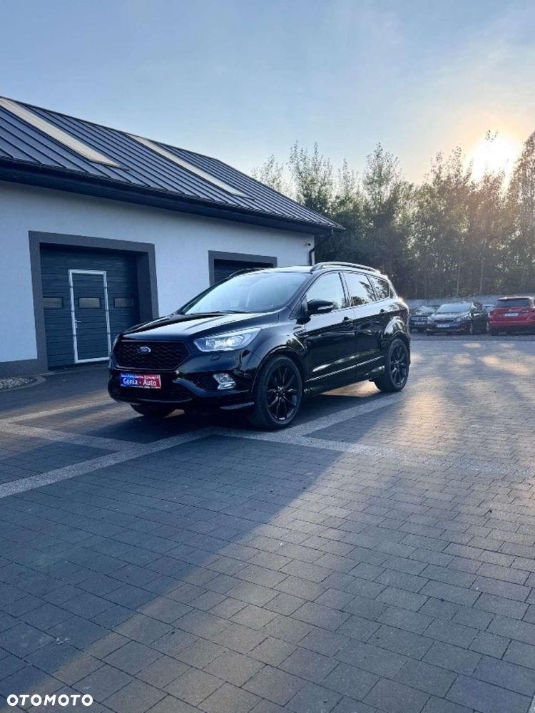 Ford Kuga - 1