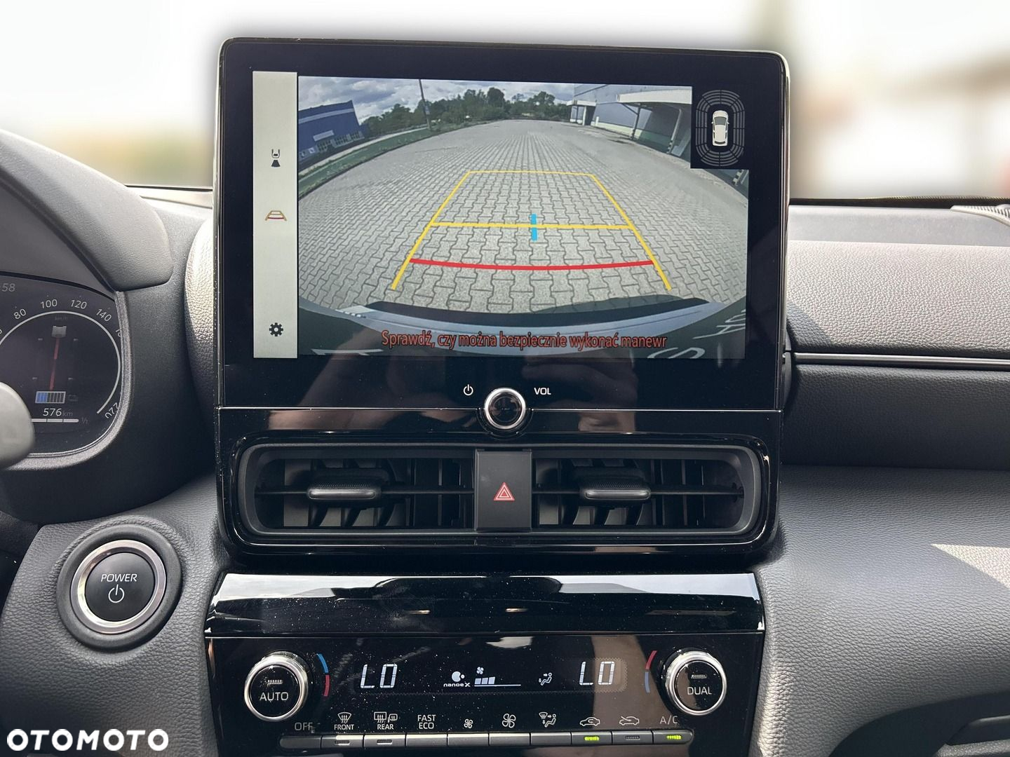 Toyota Yaris Cross - 16