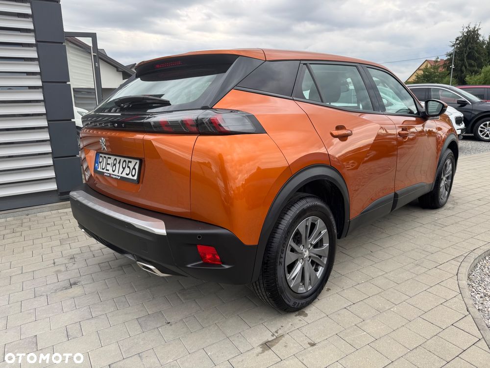 Peugeot 2008 1.2 PureTech Active S&S EAT8 - 5