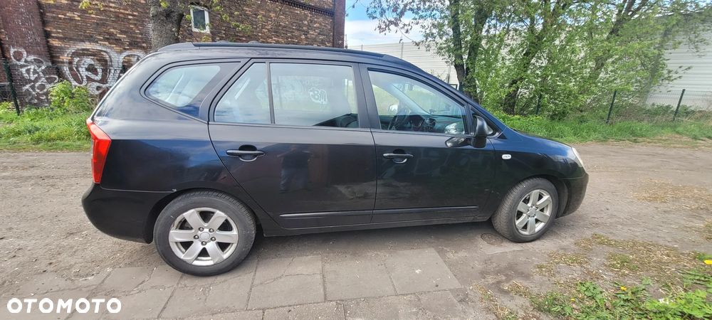 Kia Carens 2.0 CRDi Tour - 3