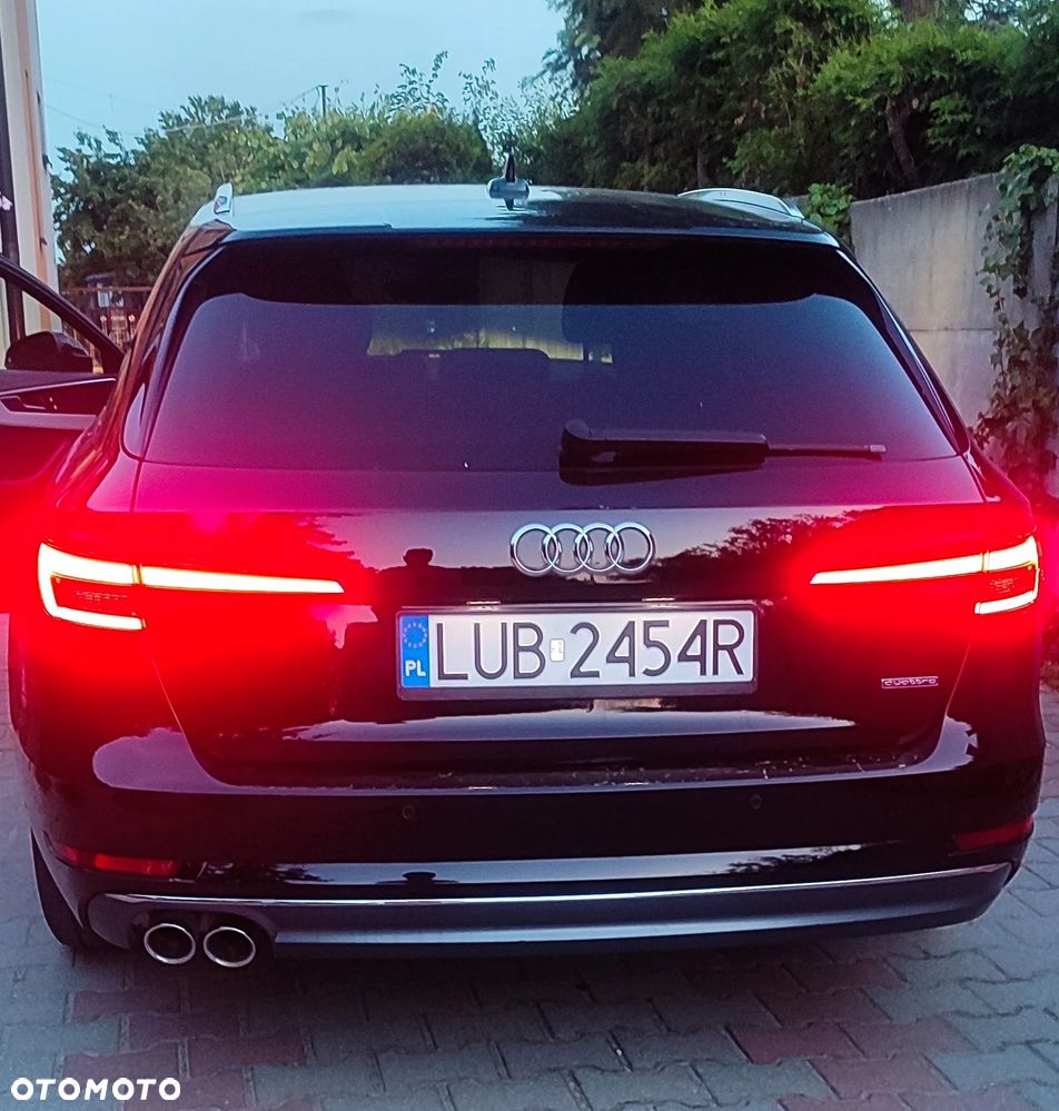 Audi A4 Avant 2.0 TDI Quattro Design S tronic - 23