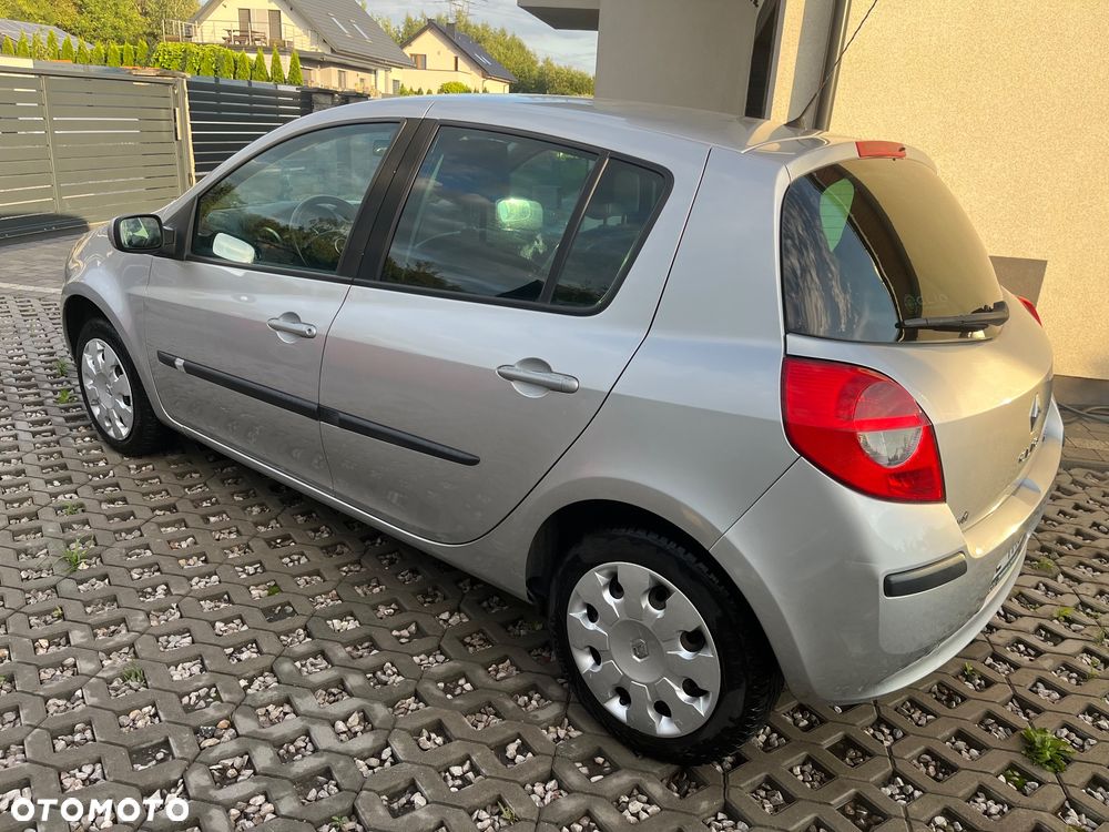 Renault Clio 1.6 16V Exception - 6