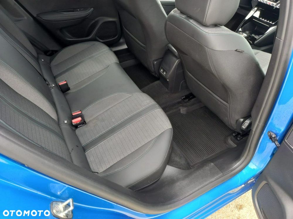 Peugeot 2008 - 13