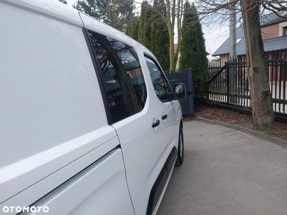 Opel COMBO MAXI LIFT - 34
