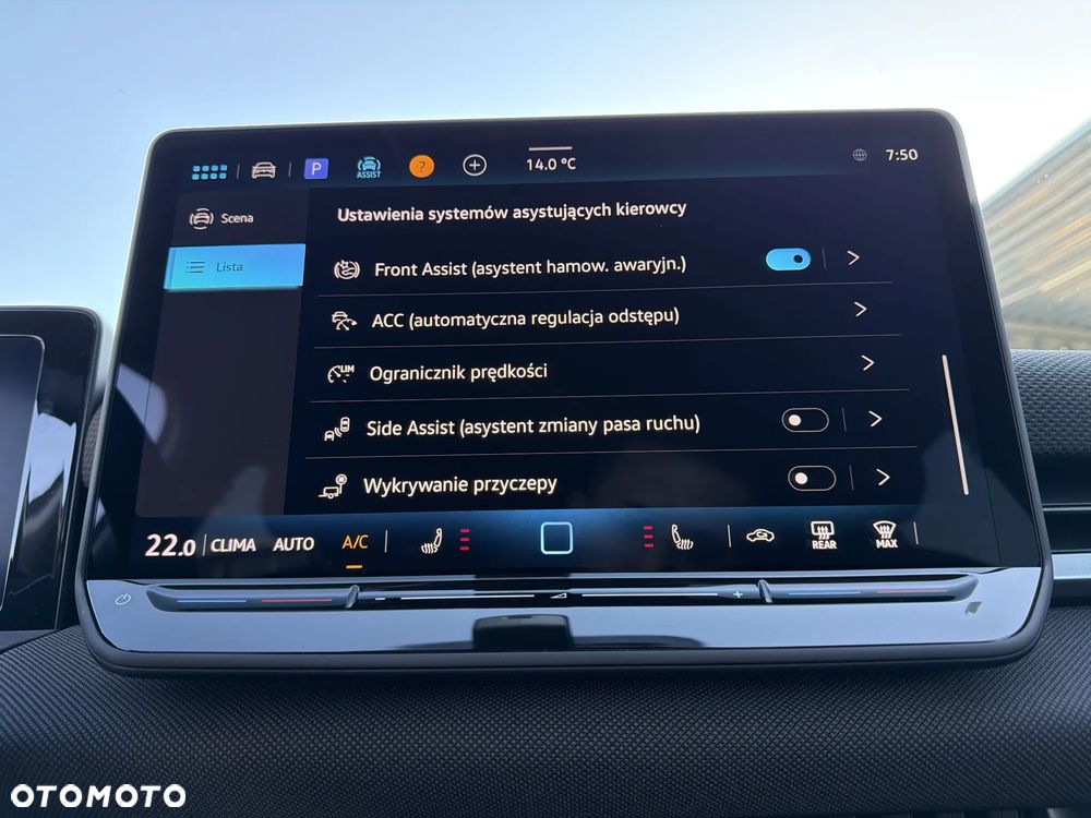 Volkswagen T-Roc 1.5 eTSI Life DSG - 34