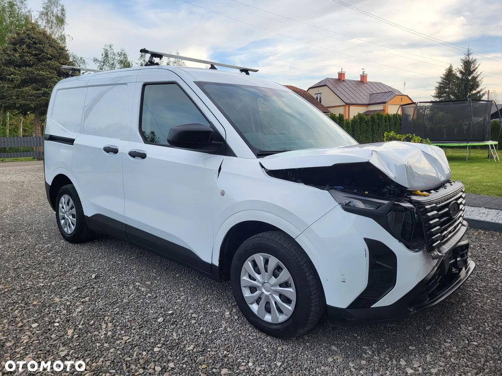 Ford Transit Courier - 2