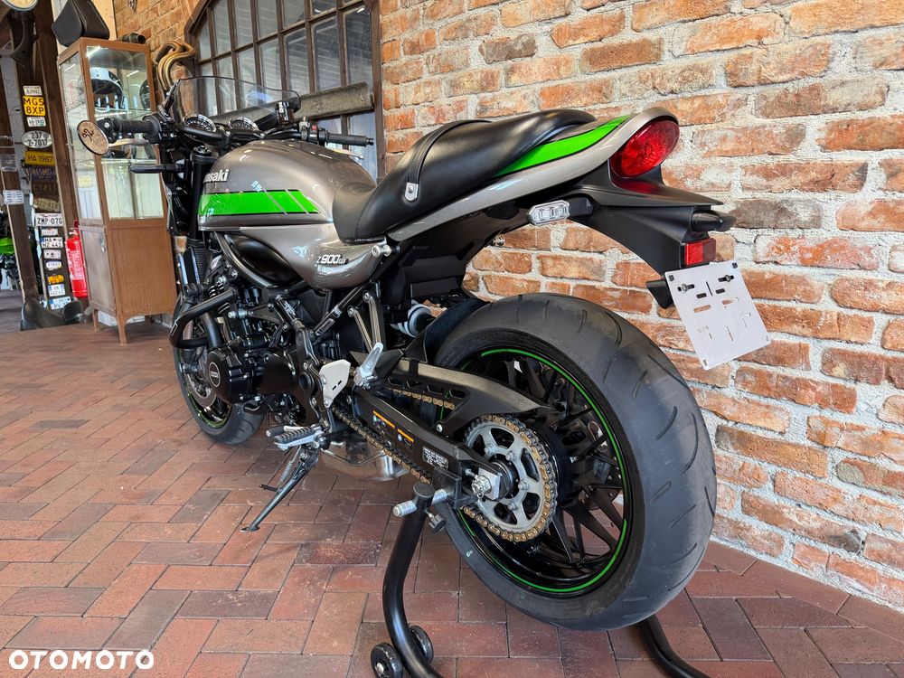 Kawasaki Z 900 RS - 6