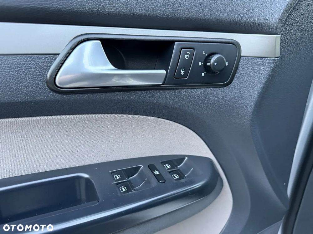 Volkswagen Touran 1.4 TSI Freestyle - 23