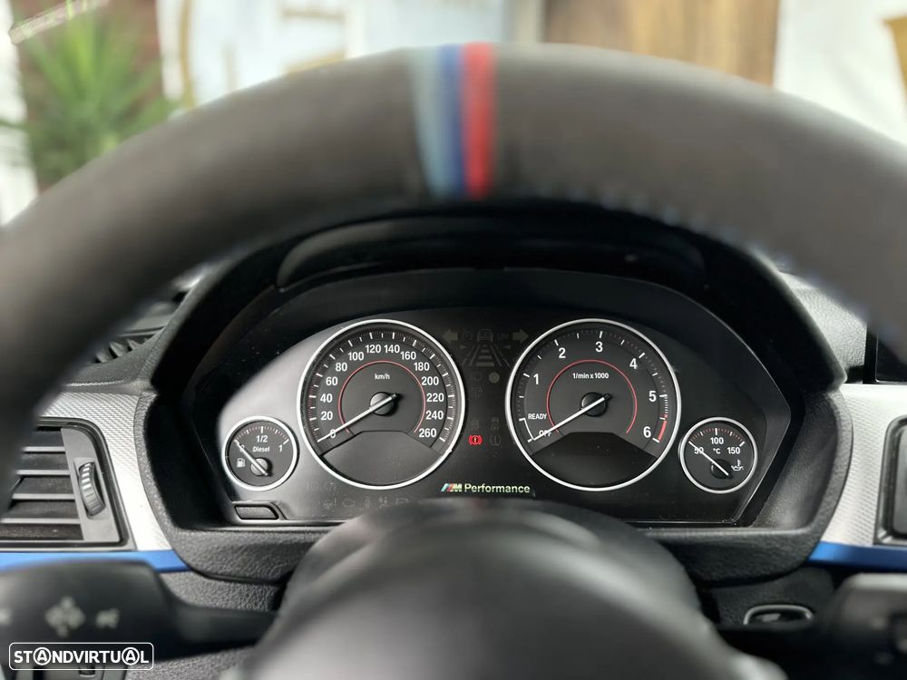 BMW 318 d Pack M - 32