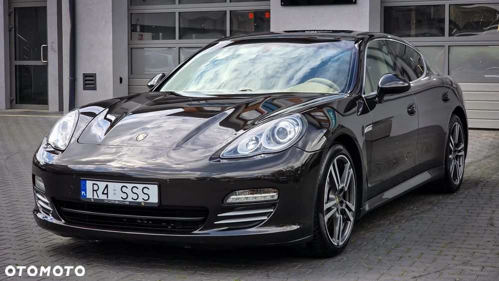 Porsche Panamera 4S - 14