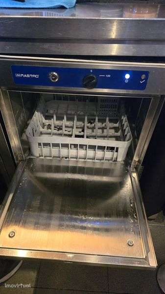 Trespasso ou vendo recheio de restaurante café snack bar - Grande imagem: 4/7