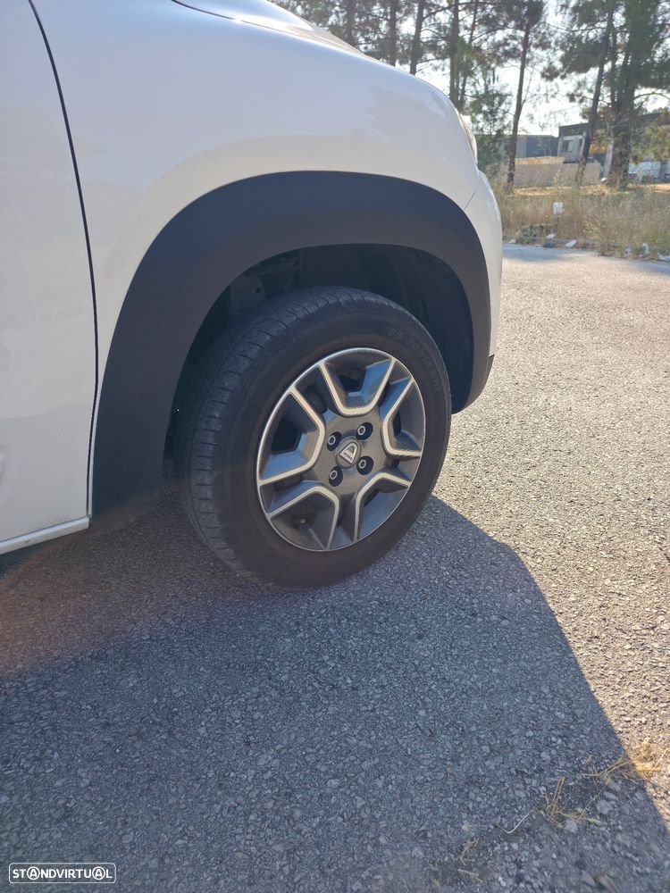 Dacia Spring Comfort Plus - 16