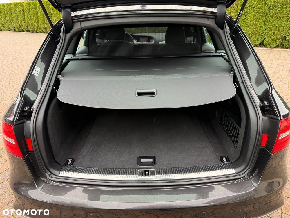 Audi A4 Avant 2.0 TDI DPF multitronic S line Sportpaket - 22