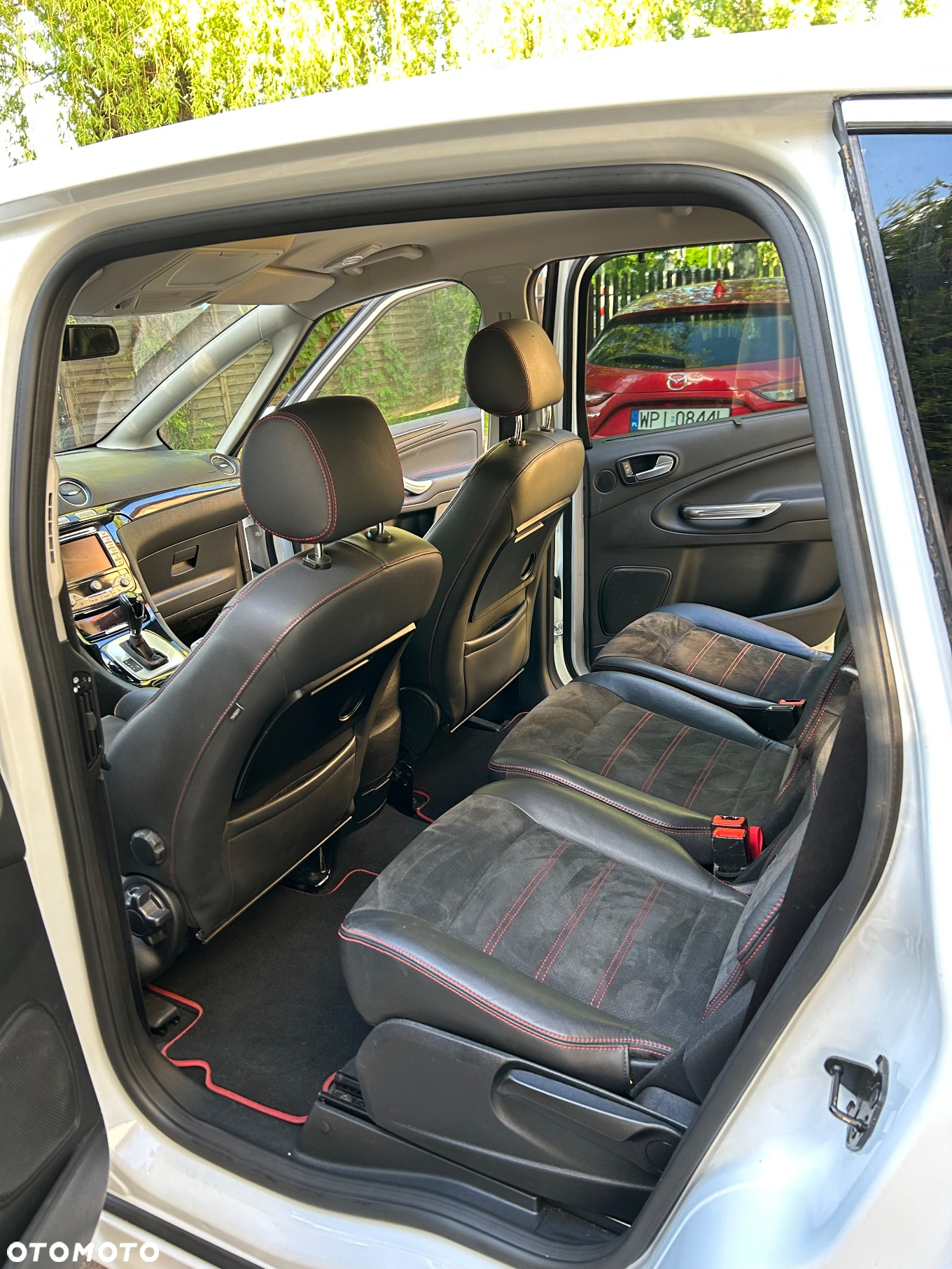 Ford S-Max - 17