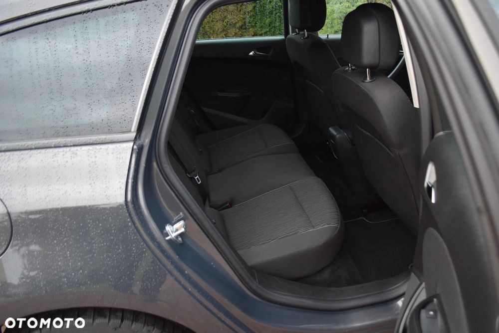 Opel Astra 1.4 Turbo Sport - 17