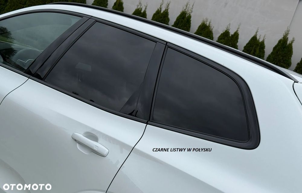 Volvo XC 60 B4 D AWD Plus Dark - 33