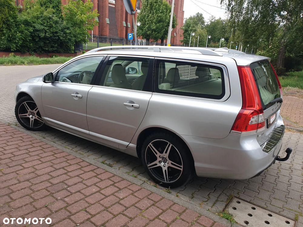 Volvo V70 D4 Geartronic Linje Svart - 20