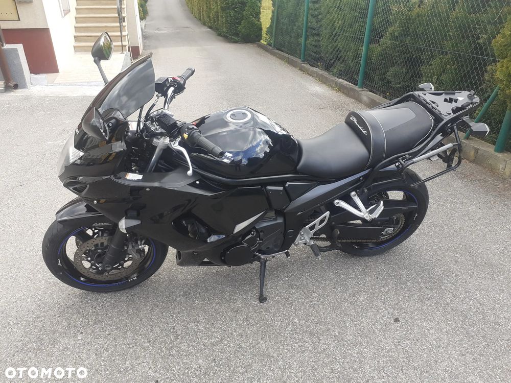 Suzuki GSX - 15