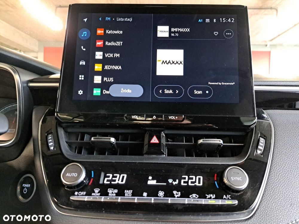 Toyota Corolla 1.8 Hybrid Comfort - 22