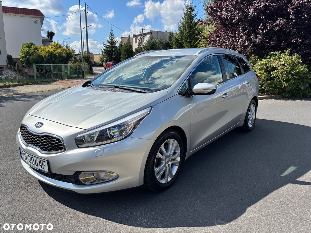Kia Ceed 1.6 CRDi 128 ISG SW Spirit - 25