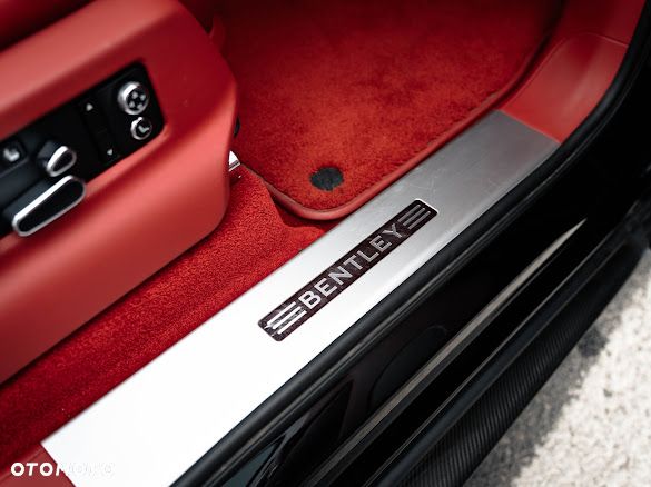 Bentley Bentayga - 24